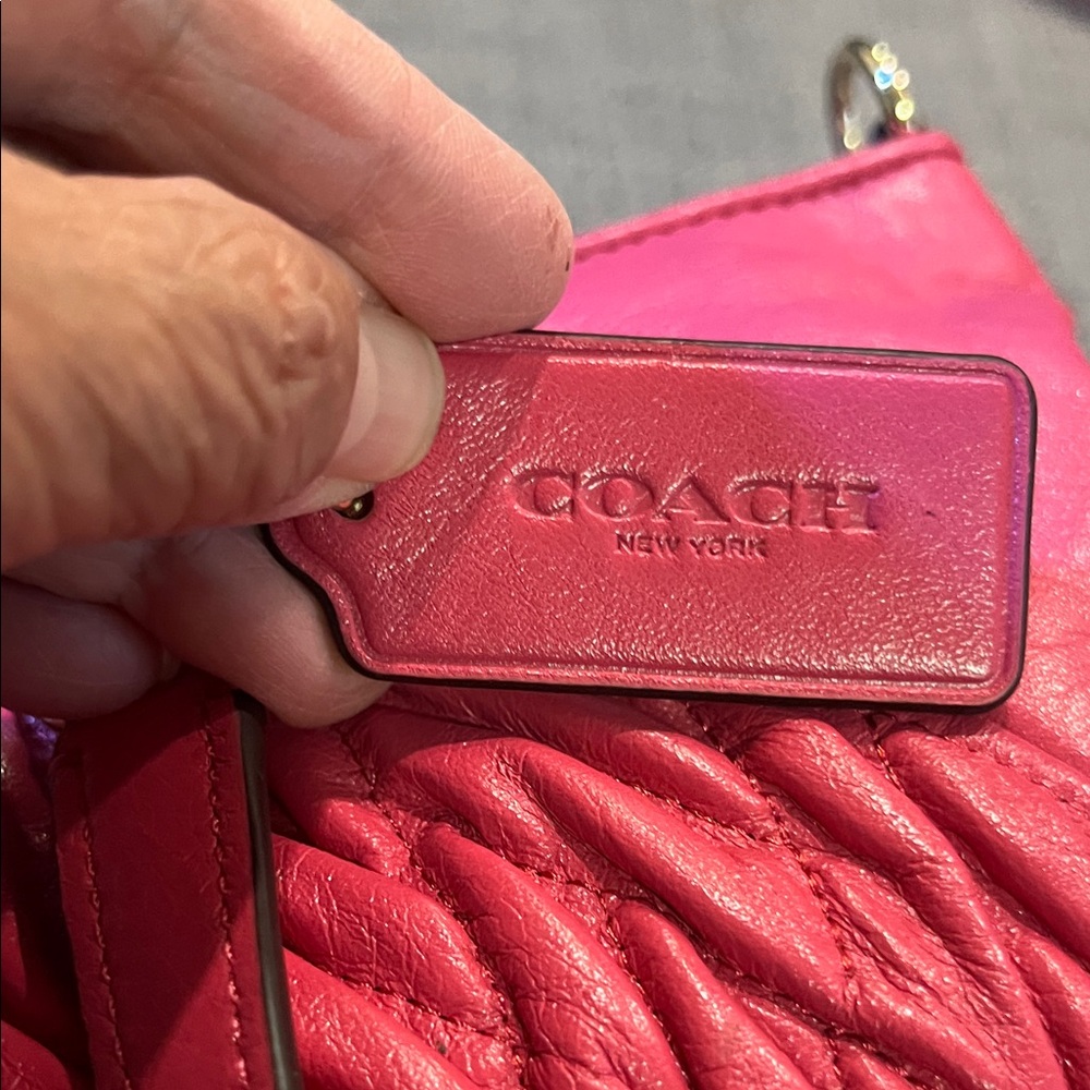 Coach Kelsy Pink Quilted Shoulder Bag in Twist Leather NWT - Picture 9 of 12